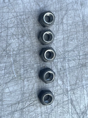 1989 NISSAN 300ZX WHEEL LUG NUTS (SET OF 5) FRONT / REAR / LEFT / RIGHT SIDE OEM Foto 1 de 4