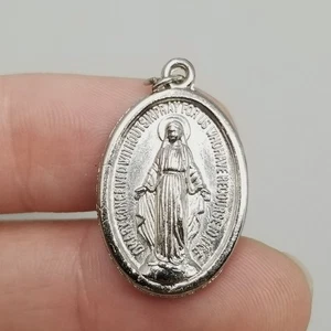 Vintage Miraculous Mary Pendant Medal Charm Silver Tone Oval - Picture 1 of 5