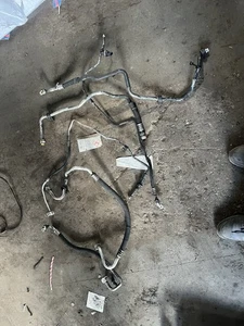 VW T5 2009 2.5 Tdi Air Con Pipes - Picture 1 of 9