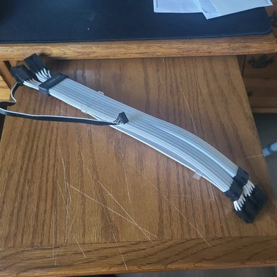 LIAN LI Strimer Plus V2 8 Pin ( PW8-PV2) - Addressable RGB VGA Power Cable-(No - Image 1 of 2