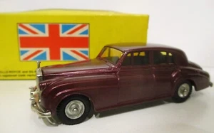 BUDGIE MODELS  No.102  ROLLS ROYCE SILVER CLOUD  Maroon    WINDOW BOX - Picture 1 of 2