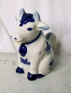 Vintage Delft Style Blue & White Sitting Cow Creamer Ceramic Hand Painted Floral - Picture 1 of 7