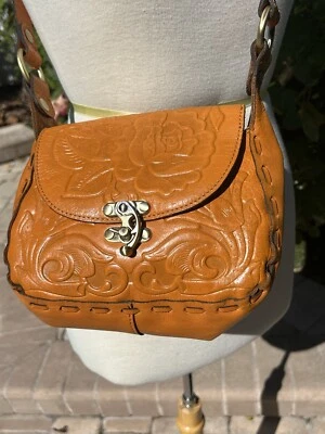 Bolso de Hombro PATRICIA NASH Micaela Baguette Cuero Tooled Rosa Amarillo Sol Cartera Foto 1 de 4