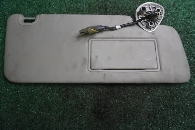 Dodge Ram 2500 2016 lado del pasajero parasol fabricante de equipos originales 1 pieza 1VF25BD1AD Foto 1 de 2