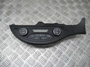 2019 TOYOTA YARIS VVT-I ICON MK3 A/C HEATER CLIMATE CONTROL REF7774 - Picture 1 of 8