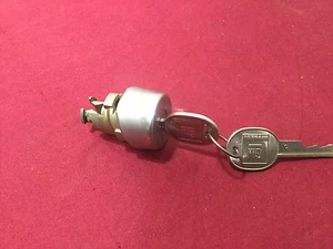 GM Trunk Lock Cylinder 590975; #8835 - Picture 1 of 4