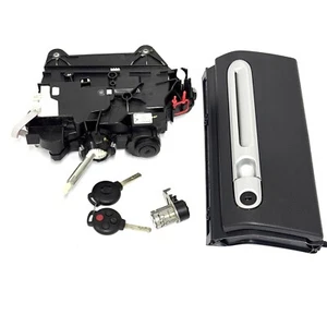 W451 SMART FORTWO 2014 GLOVE DOOR & CENTRAL LOCK & IMMOBILIZER RING W/ KEY 11K - Picture 1 of 17