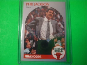 PHIL JACKSON (CHICAGO BULLS) 1990 NBA HOOPS CARD NUMBER 308 - Picture 1 of 2