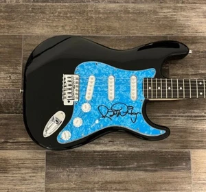 * RICK DERRINGER * signed electric guitar * THE MCCOYS * 3 - Picture 1 of 3