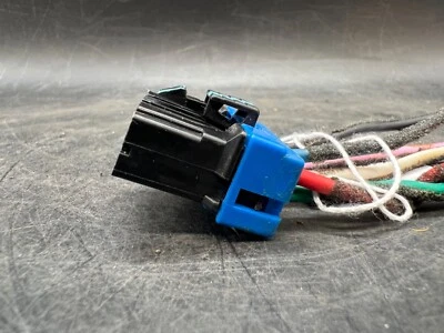 2013-2018 Hyundai Santa Fe Sport OEM Ignition Cylinder Pigtail Wiring Harness - Image 1 of 4