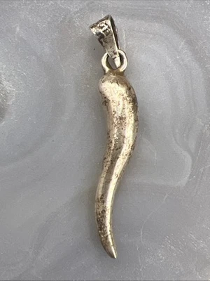 925 纯银 ~ 重型 Patina ~ 复古意大利角幸运吊坠 ~ 1.25 英寸 2.6 克 — 第 1/4 张图片