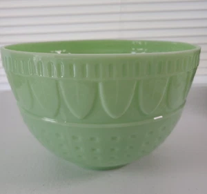 Moderne Jadeit Grün Glas Rührschüssel 5-3/8 Zoll H x 8-3/8 Zoll T - Bild 1 von 9