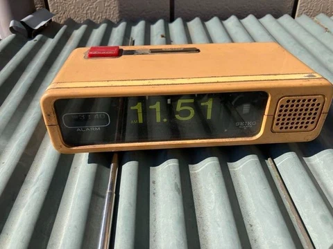 SEIKO Retro Flip Clock Alarm Beige Body 1980~ Vintage Tested Good from Japan Cover