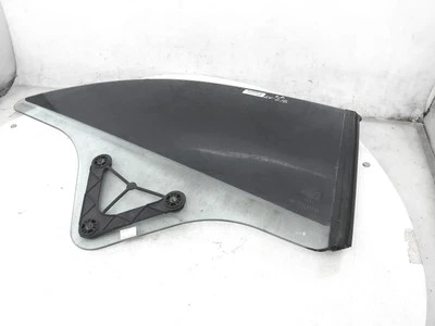 2011-2014 Mercedes-Benz E350 задний пассажирский правый четверть стекла - Conv - Изображение 1 из 4