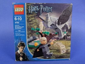 Lego Harry Potter: Draco's Encounter with Buckbeak Set 4750 Complete Set