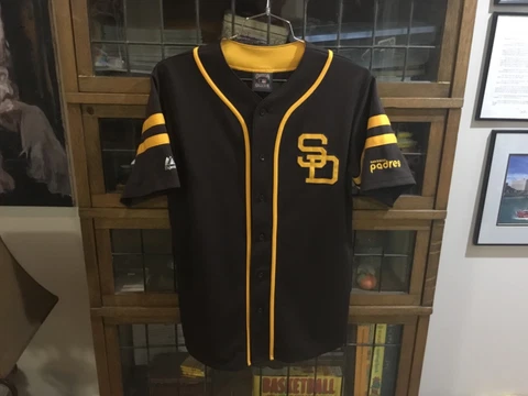 VTG San Diego Padres Button Up MAJESTIC Cooperstown Collection Jersey SZ M -Cool Cover