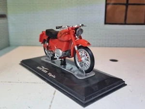 Moto Guzzi Airone 250 Red Motorbike Bike Starline 99008 1:24 Scale Diecast Model - Picture 1 of 9