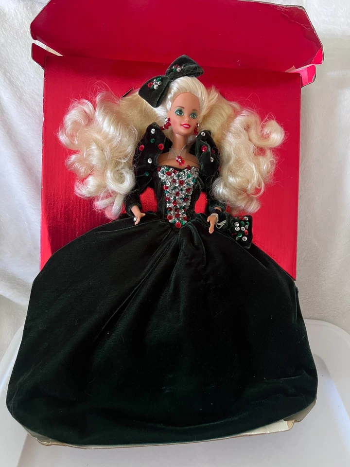 Green dress 1991 Barbie Doll