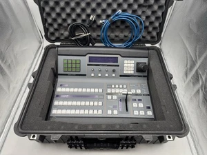Blackmagic Design ATEM 1 M/E Broadcast Panel mit 2 Netzteilen - Bild 1 von 10
