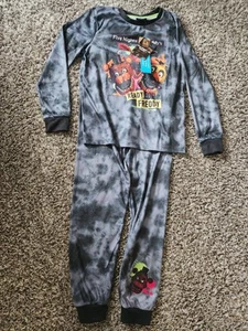Five Nights At Freddy's Pajamas Boy's Size 10 NWT - Picture 1 of 7