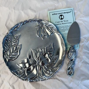 Arthur Court Magnolia 8" Plate Tray with Cheese Knife Spreader Cast Aluminum VTG - Picture 1 of 10