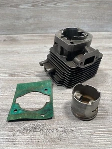 Toro 51932 Trimmer Split Straight Shaft Part Piston, Cylinder 6457303, 6457003 - Picture 1 of 5