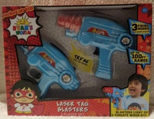 Juego de 2 blasters de etiquetas láser Ryans World *Se ilumina y vibra* RW-174.EEv1 - Imagen 1 de 2