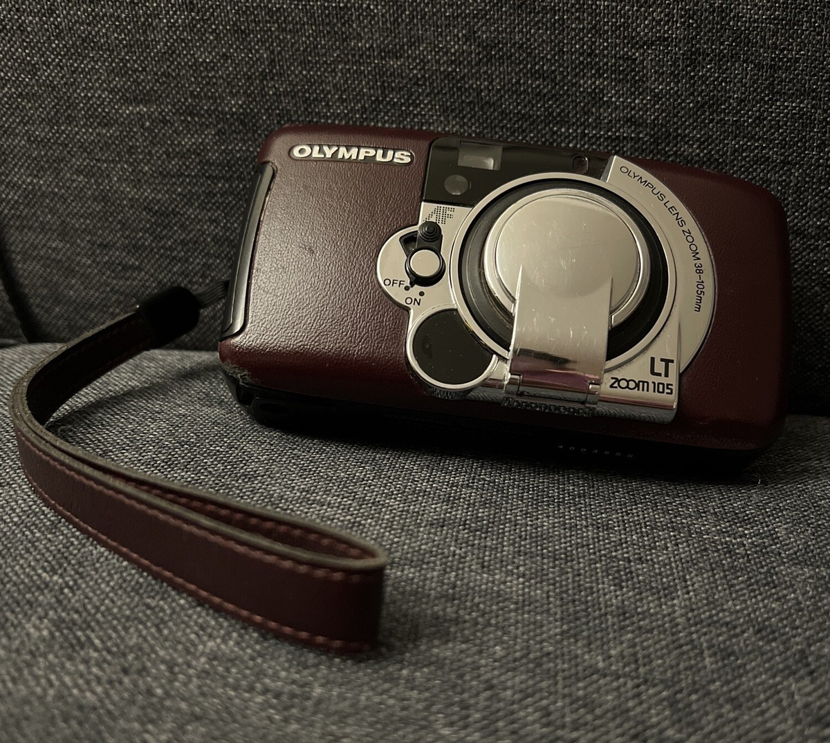 Olympus LT-Zoom 105 DLX 35mm Point & Shoot Film Camera for Olympus LT-Zoom 105 DLX 35mm Point & Shoot Film Camera for