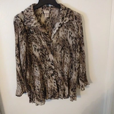 Covington XL Crinkle Pleated Button Up Shirt.  Flared  3/4 Sleeve. Animal print Foto 1 de 4