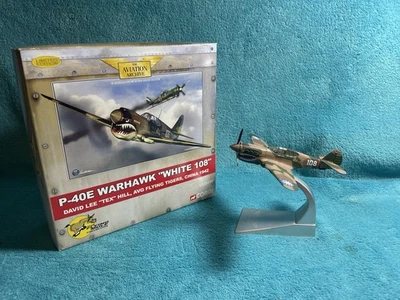 Avión diecast Corgi WWII P40E Warhawk en caja US35209 completo Foto 1 de 4