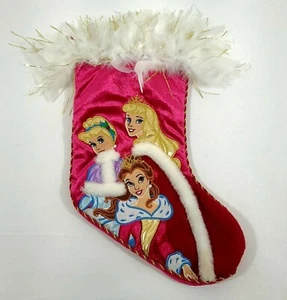Disney Weihnachtsstrumpf Prinzessinnen Aschenputtel Belle Aurora Feder Fellbesatz 16 - Bild 1 von 4