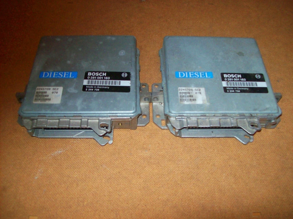 2 Centraline motore BMW 525TDS E34 0281001183 2244734 2245720 5E2 28RT8942 - Immagine 1 di 1