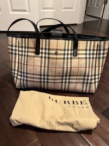 burberry purse