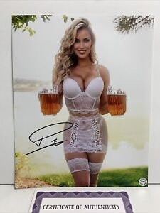 Paige Spiranac (Golf Pro / Model) Signed Autographed 8x10 photo - AUTO COA