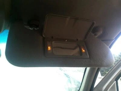 Parasol derecho pasajero con iluminación compatible con 02-04 BRAVADA 2988228 Foto 1 de 3