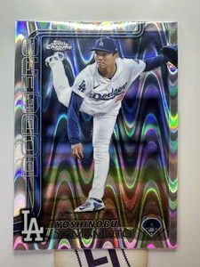 2025 Topps Chrome Yoshinobu Yamamoto Ray Wave Refractor Parallel #179 Dodgers - Bild 1 von 2