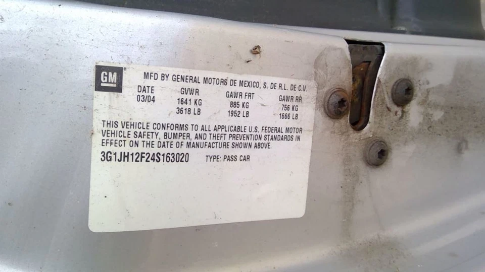 (LOCAL PICKUP ONLY) Roof Glass Fits 95-05 CAVALIER 3903412 - Image 1 of 4