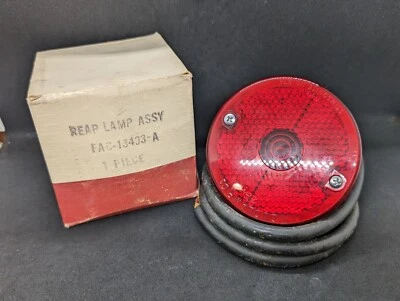 NOS 1948 1949 1950 1951 1952 FORD F1 F2 F3 PICKUP TRUCK TAIL LIGHT ASSEMBLY - Image 1 of 4