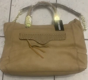 NEU MIT ETIKETT STEVE MADDEN BSTOLEN CAMEL CROSSBODY TASCHE OBERER GRIFF UMHÄNGETASCHE - Bild 1 von 4