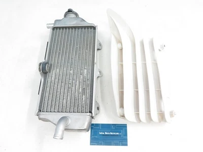 Radiador direito 2010-2013 Yamaha YZ250F FABRICANTE DE EQUIPAMENTO ORIGINAL (lado de preenchimento de estoque 13 12 11 10) - Imagem 1 de 4