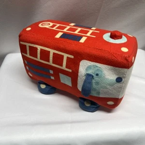 Juguete de peluche Hallmark camión de bomberos con luces y sonido FUNCIONA peluche - Imagen 1 de 5