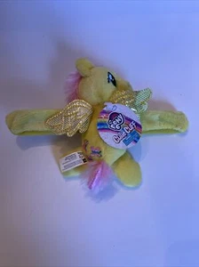 Pulsera My Little Pony Fluttershy Cutie Cuff Slap Band NUEVA con etiquetas - Imagen 1 de 2