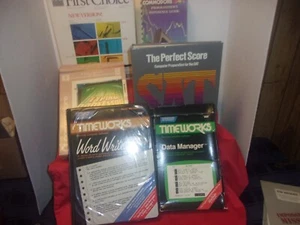 VINTAGE COMMODORE 64 HOME MANAGEMENT LOT - Picture 1 of 9