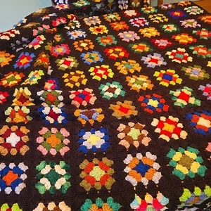 1970s Granny Square Crochet Afghan Blanket 100 x 92" Roseanne Grannycore Vintage - Picture 1 of 5