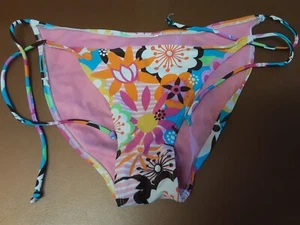 Sexy colorful Womens Bikini Bottoms Sz 29"-31" beach sunbathing - Picture 1 of 4