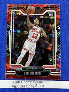 Libro de jugadas de baloncesto 2021-22 #293 Ayo Dosunmu Chronicles verde hielo agrietado radiocontrol - Imagen 1 de 2