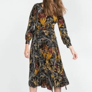 Vestido Zara Talla Grande Envolvente Negro Tostado Borgoña Estampado Largo Slv Cerradura Se Ajusta a Pequeño - Imagen 1 de 11