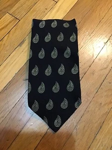 Vintage Giorgio Armani Black/Gold Paisley Print Neck-Tie,100% Silk,Italy,MINT - Picture 1 of 3