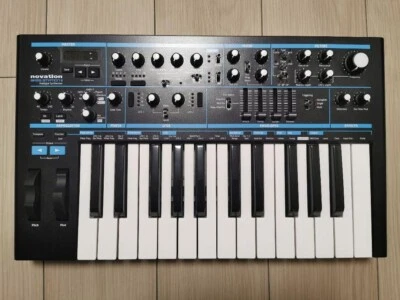 Novation Bass Station II 2 Keyboard Analog Synthesizer - Bild 1 von 4
