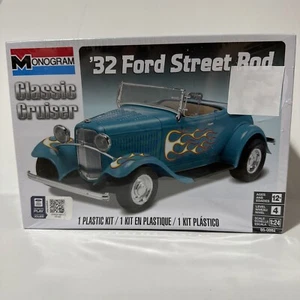 Neu Momogram Blue '32 Ford Street Rod, Maßstab 1:24, klassischer Cruiser, Modellbausatz - Bild 1 von 6